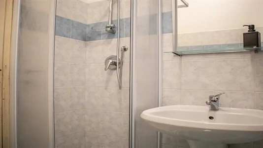 Rooms in Roma Municipio II – Parioli/Nomentano - photo 7