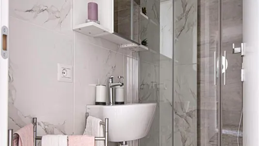 Rooms in Sesto San Giovanni - photo 8