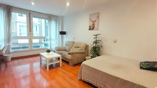 Rooms in Madrid Carabanchel - photo 1
