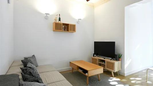 Apartments in Barcelona Eixample - photo 3
