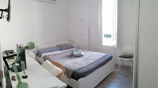 Rooms in El Prat de Llobregat - photo 1