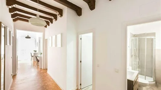 Rooms in Madrid Centro - photo 3