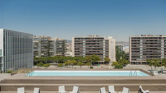 Rooms in Badalona - photo 2