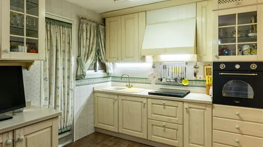 Rooms in Granada - photo 8