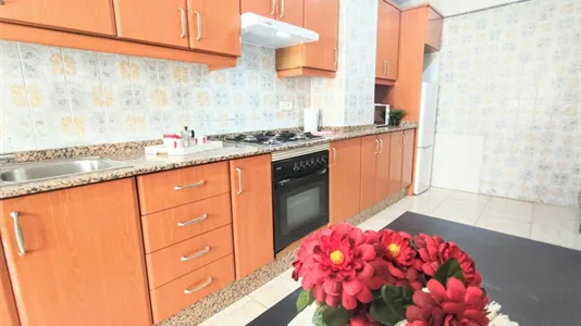 Rooms in Valencia Extramurs - photo 8