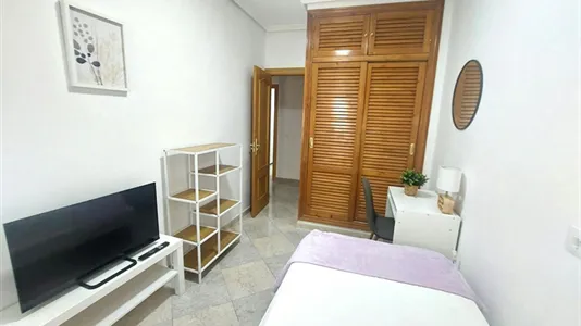 Rooms in Madrid Puente de Vallecas - photo 9