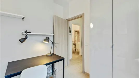Rooms in Milano Zona 4 - Vittoria, Forlanini - photo 2
