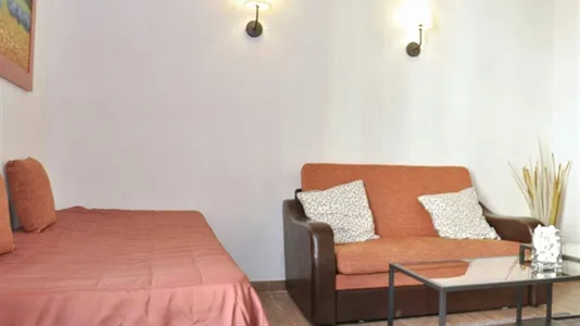 Apartments in Barcelona Ciutat Vella - photo 4