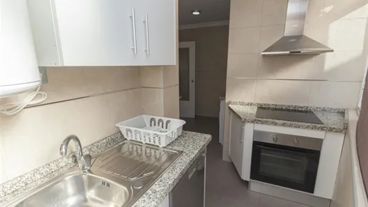 Rooms in Málaga - photo 8