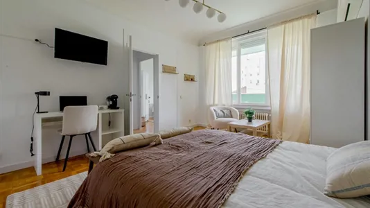 Rooms in Madrid Chamberí - photo 3