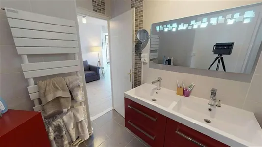 Rooms in Lyon - photo 9