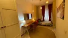 Room for rent, Milano Zona 8 - Fiera, Gallaratese, Quarto Oggiaro, Milan, Viale Daniele Ranzoni, Italy
