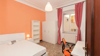 Room for rent in Genoa, Liguria