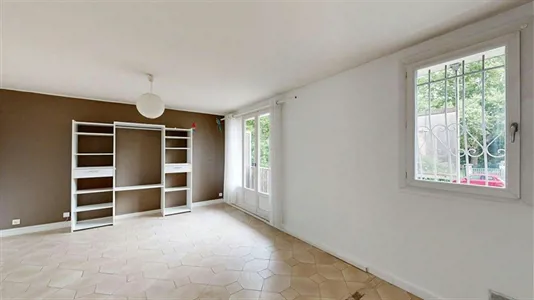 Apartments in Grenoble - photo 2