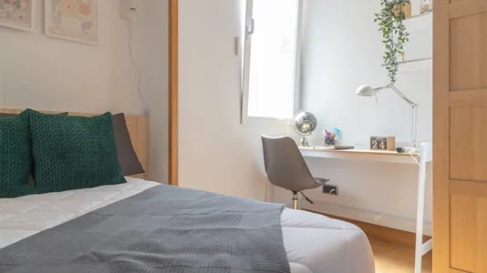 Rooms in Madrid Centro - photo 3