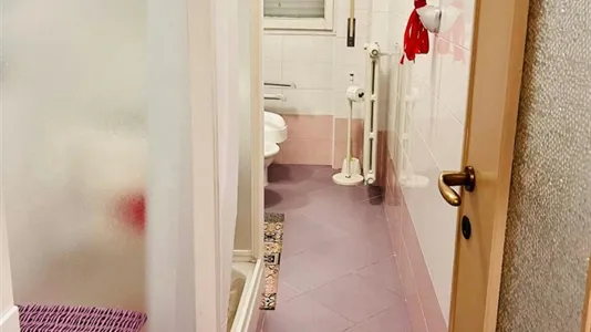 Rooms in Milano Zona 8 - Fiera, Gallaratese, Quarto Oggiaro - photo 4