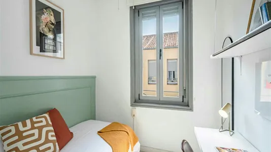 Rooms in Madrid Centro - photo 3