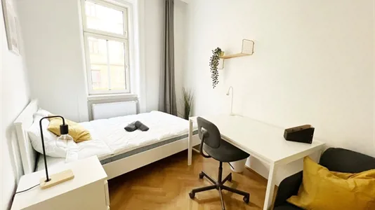Rooms in Wien Neubau - photo 2