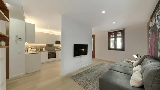 Apartments in Barcelona Eixample - photo 4
