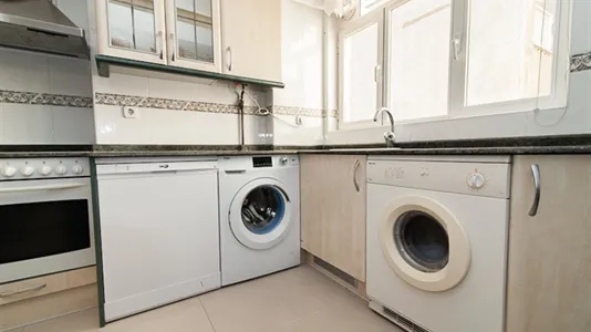 Rooms in Madrid Chamberí - photo 9