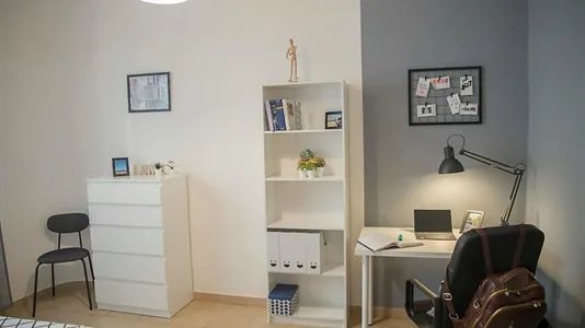 Rooms in Foggia - photo 3