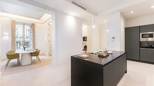 Apartments in Madrid Centro - photo 8
