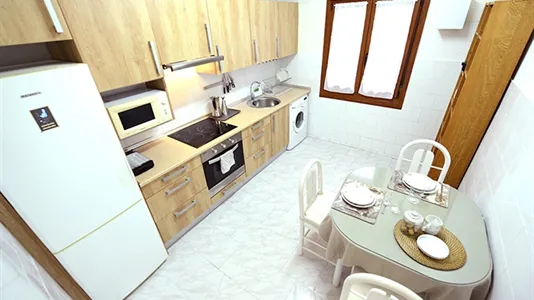 Rooms in Bilbao - photo 10