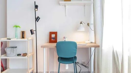 Rooms in Roma Municipio II – Parioli/Nomentano - photo 2