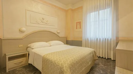 Rooms in Novara - photo 1