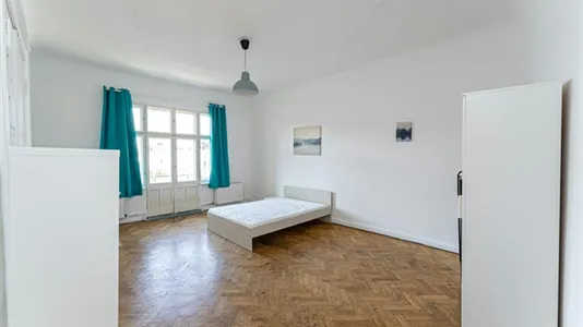 Rooms in Berlin Neukölln - photo 1