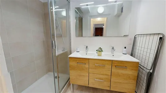 Rooms in Lyon - photo 7