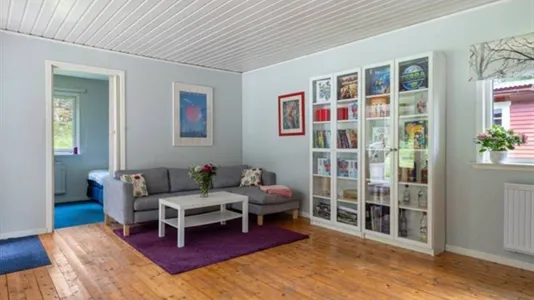 Houses in Norrtälje - photo 9