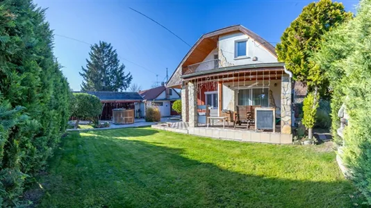 Houses in Budapest Óbuda-Békásmegyer - photo 9