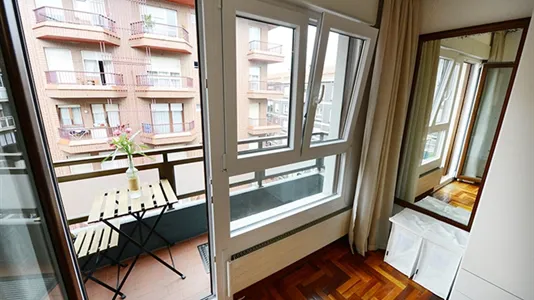 Rooms in Bilbao - photo 9