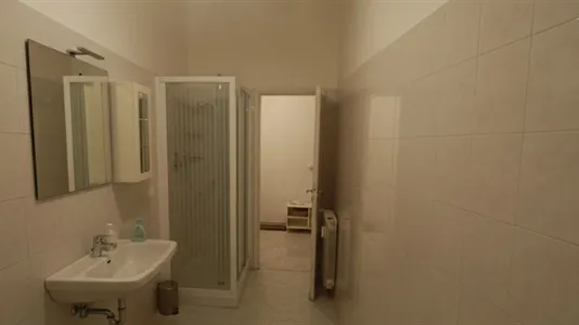 Rooms in Florence - photo 5