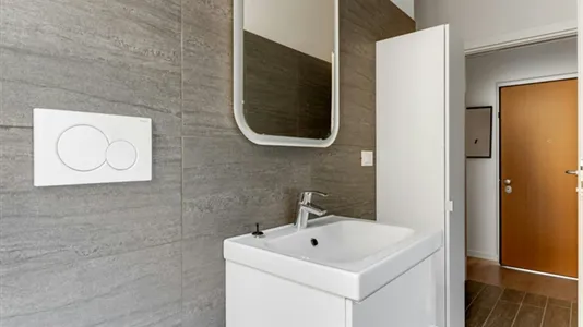 Rooms in Milano Zona 2 - Stazione Centrale, Gorla, Turro, Greco, Crescenzago - photo 9