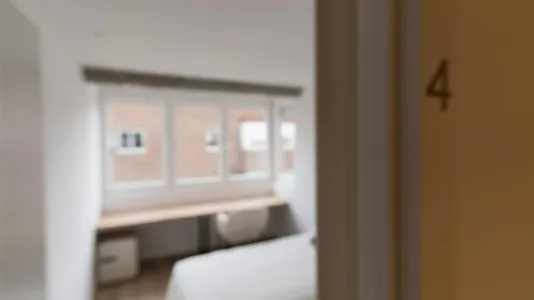 Rooms in Adaro - photo 5