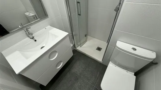 Rooms in Madrid Chamartín - photo 8