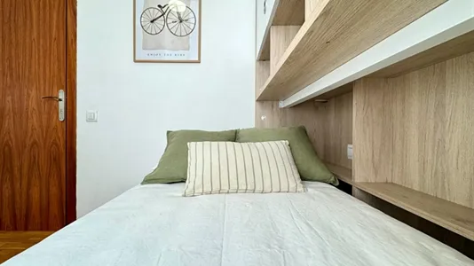 Rooms in Barcelona Eixample - photo 2