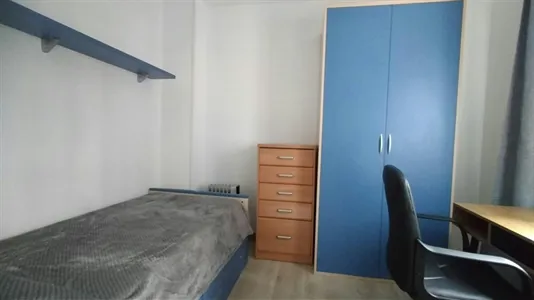 Rooms in Santander - photo 5