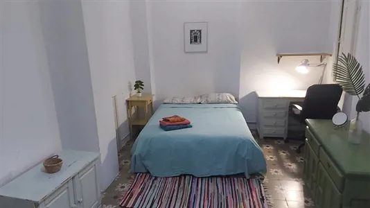 Rooms in Málaga - photo 2