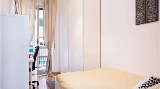 Rooms in Milano Zona 8 - Fiera, Gallaratese, Quarto Oggiaro - photo 3