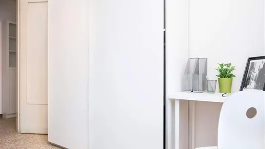 Rooms in Milano Zona 8 - Fiera, Gallaratese, Quarto Oggiaro - photo 7