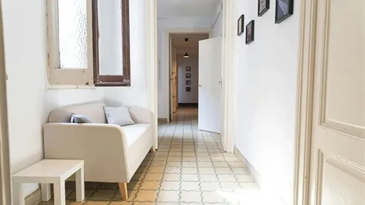 Rooms in Barcelona Eixample - photo 9