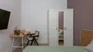 Room for rent, Lisbon (region), &lt;span class=&quot;blurred street&quot; onclick=&quot;ProcessAdRequest(12157747)&quot;&gt;&lt;span class=&quot;hint&quot;&gt;See streetname&lt;/span&gt;[xxxxxxxxxxxxx]&lt;/span&gt;