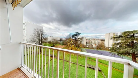 Apartments in Lyon - photo 7