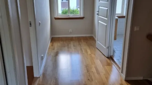 Houses in Södertälje - photo 6