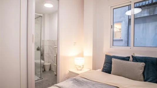 Rooms in Valencia Ciutat Vella - photo 1