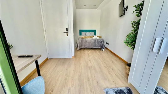 Rooms in Barcelona Eixample - photo 2