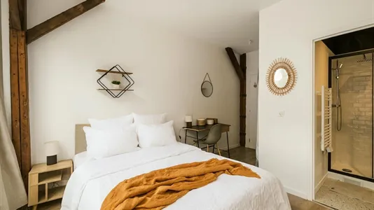 Apartments in Paris 18ème arrondissement - Montmartre - photo 6